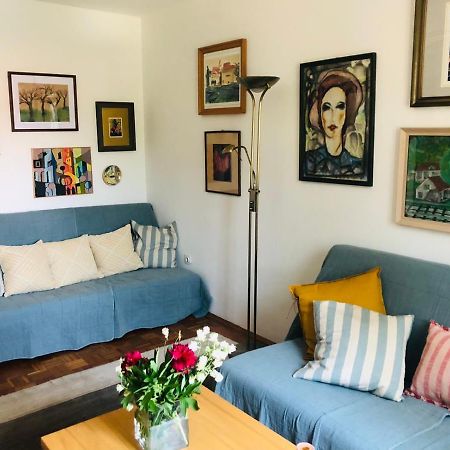 Beautiful Apartment With Balcony Pula Extérieur photo