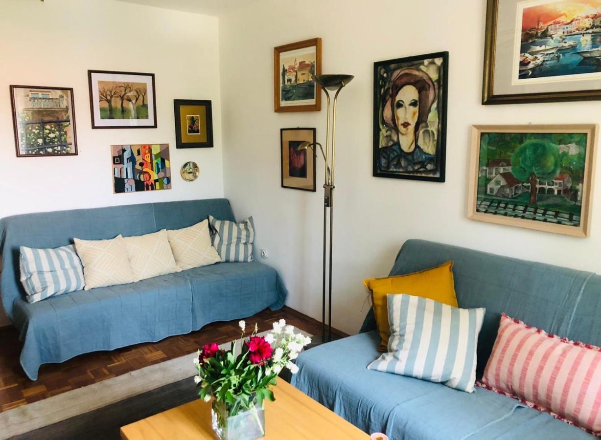 Beautiful Apartment With Balcony Pula Extérieur photo